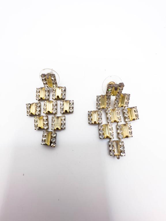 BEAUTIFUL STONES EARRINGS: BEAUTIFUL STONES EARRINGS SET