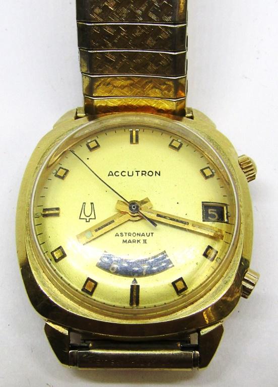 14k GOLD CASE BULOVA  ACCUTRON ASTRONAUT (1 of 3)