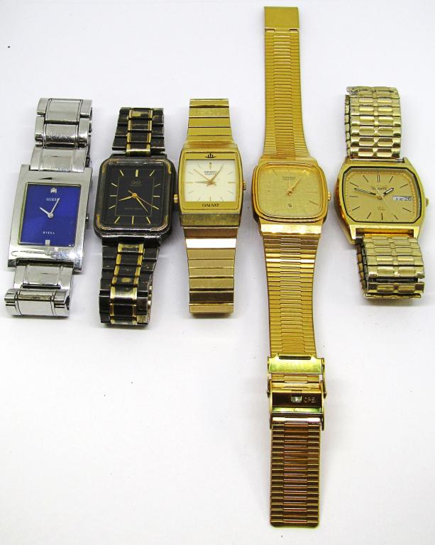 (2) SEIKO, CITIZEN, GUESS, Q&Q WATER RESISTANT: WRIST WATCH LOT of 5 MENS DRESS - UNTESTED