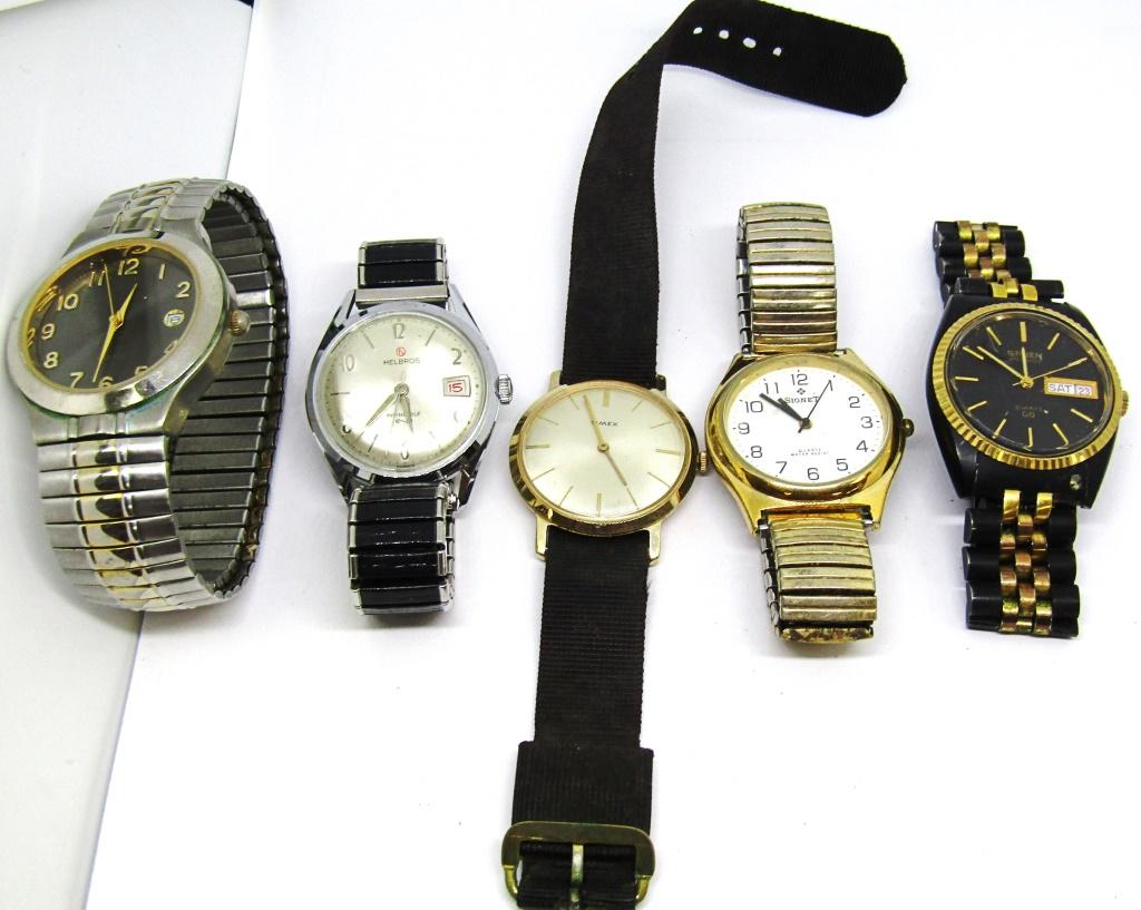 HELBROS INVINCIBLE RUNNING, GRUEN, TIMEX, (1 of 2)