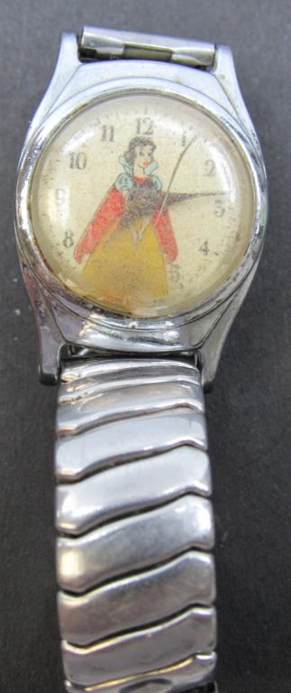 SNOW WHITE KIDS WATCH - MISSING STEM (1 of 3)