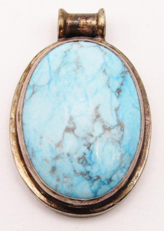 VINTAGE STERLING OVAL PENDANT WITH LIGHT: BLUE MARBLED CENTER STONE-TOATL 13 DWT