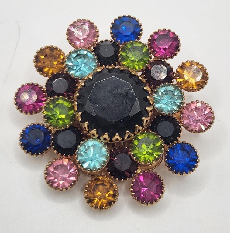 VINTAGE GOLD TONED RHINESTONE BROOCH: FLOWER DESIGN-MULTI COLORED RHINESTONES