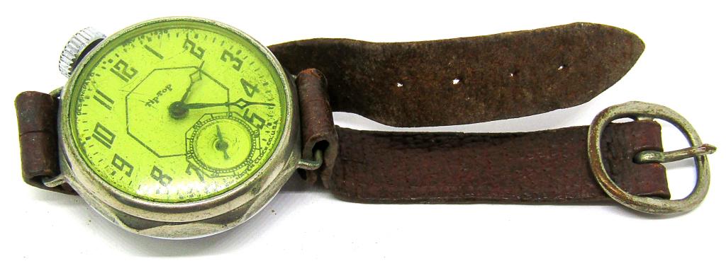 VTG TIP TOP NEW HAVEN WATCH: OFF SET STEM - ORIGINAL BAND - NOT RUNNING - REPAIR / PARTS