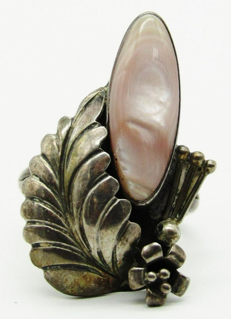 "SP" SOUTHWESTERN STERLING RING WITH (1 of 5)