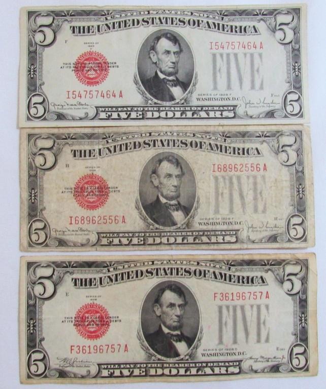 (3) 1928 $5 RED SEAL U.S. NOTES (1 of 2)