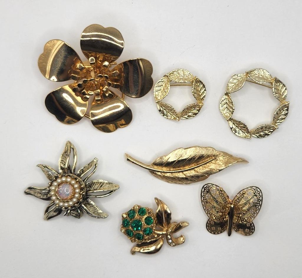 7-VINTAGE GOLD TONED BROOCHES: GERRYS (1 of 4)