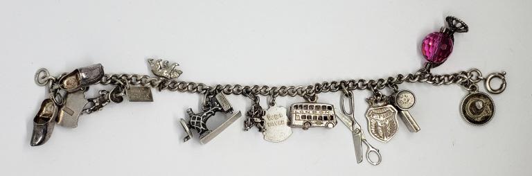 VINTAGE 925 CHARM BRACELET WITH (13)CHARMS: TOTAL 25 DWT