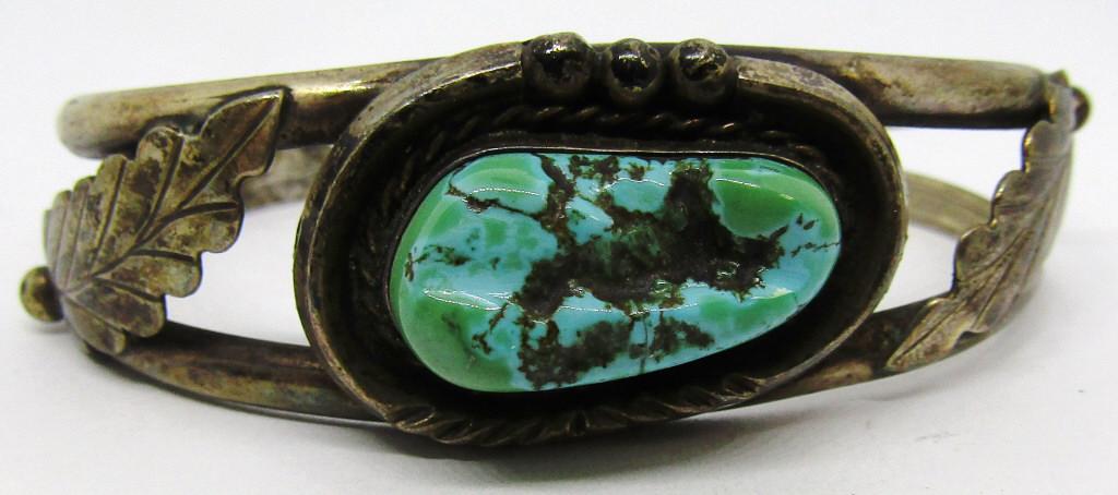 SOUTHWESTERN SPLIT SHANK CUFF WITH TURQUOISE (1 of 3)