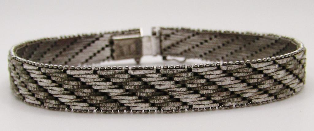 ITALY STERLING CHEVRON STYLE BRACELET (1 of 4)