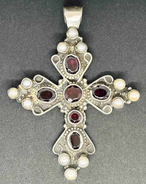 MG STERLING CROSS PENDANT WITH RUBY RED (1 of 3)
