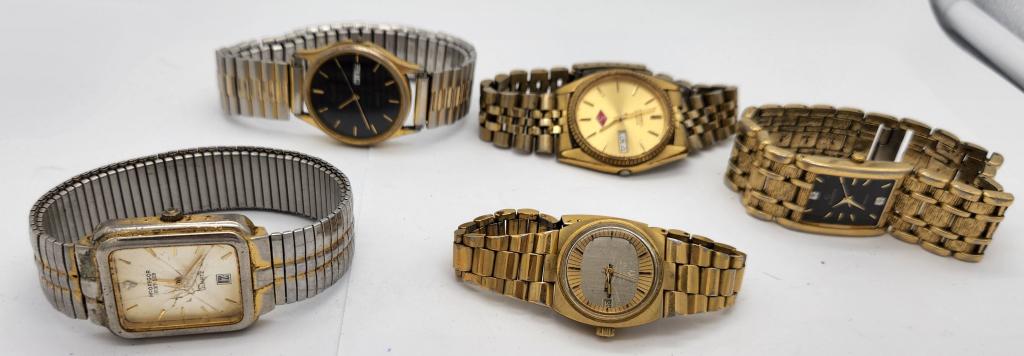 5-VINTAGE MEN'S GOLD TONED WRISTWATCHES: PULSAR QUARTZ DAY DATE-ELGIN DIAMOND-BULOVA ACCUTRON CALENDAR-MCGREGOR HUNTCLUB CALENDAR-SEIKO QUARTZ DAY DATE-ALL WATCHES UNTESTED
