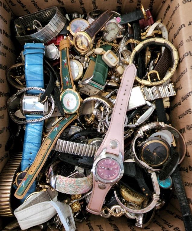 MEDIUM FLAT RATE BOX LOADED WITH MEN & WOMAN (1 of 1)