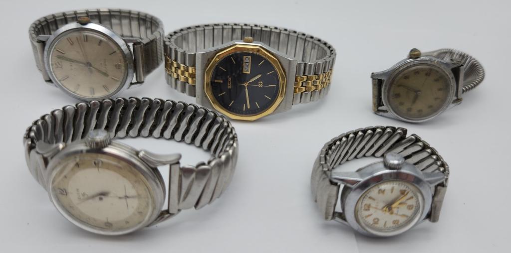 5-SILVER TONED MEN'S WRISTWATCHES: ELGIN-: SEIKO DAY DATE-CHASE-TIMEX SELF WIND-ALL WATCHES UNTESTED