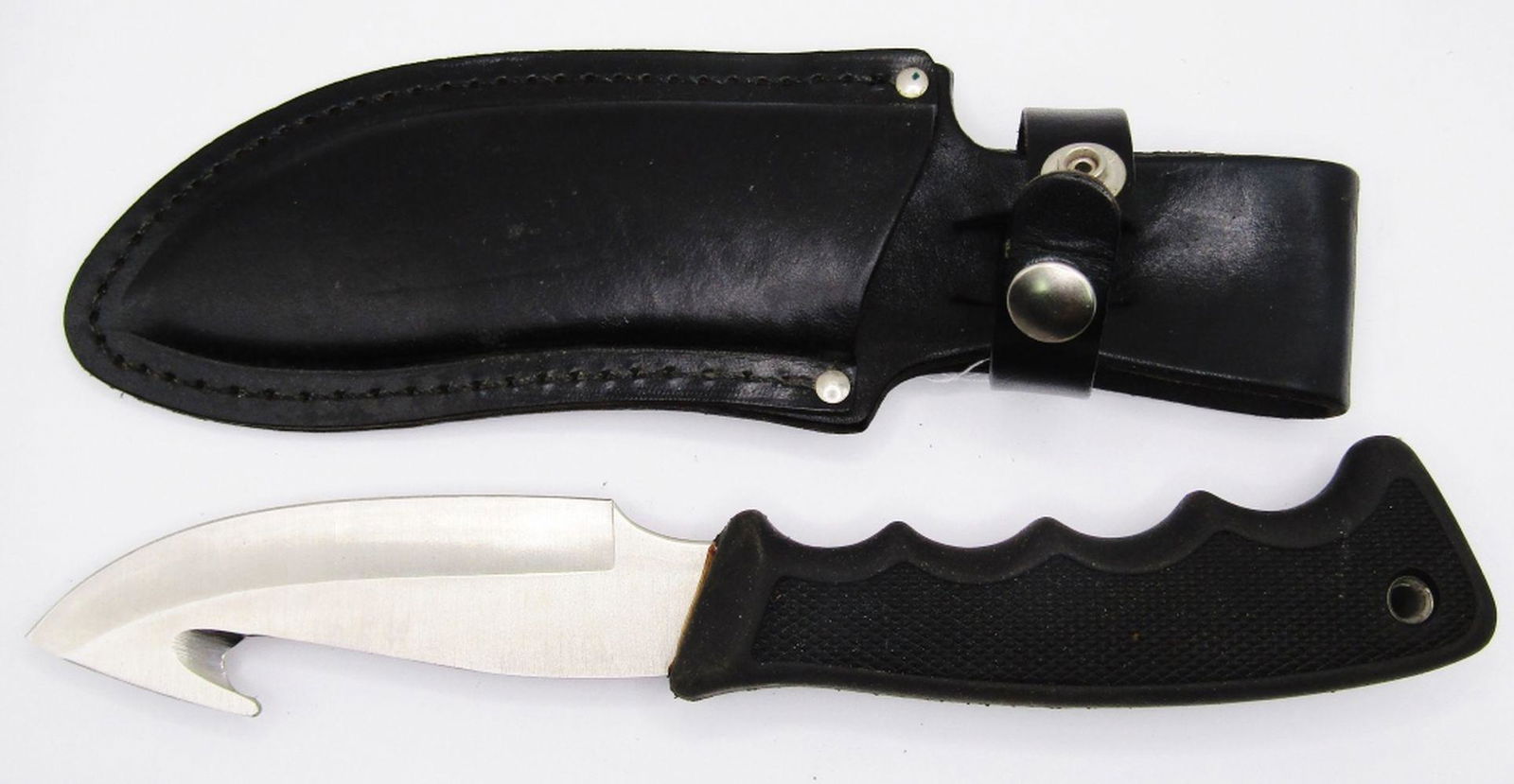 Remington Guthook Skinning Knife - Leather Sheath (1 of 4)
