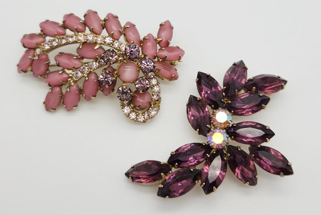 2-VINTAGE GOLD TONED PINK & PURPLE RHINESTONE (1 of 2)