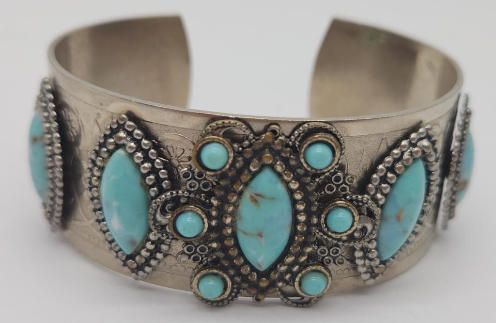 SOUTHWESTERN CUFF WITH TURQUOISE LUCITE: REGISTER TO BID TODAY!