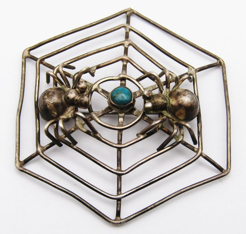 STERLING SPIDER WEB BROOCH / PIN (1 of 4)