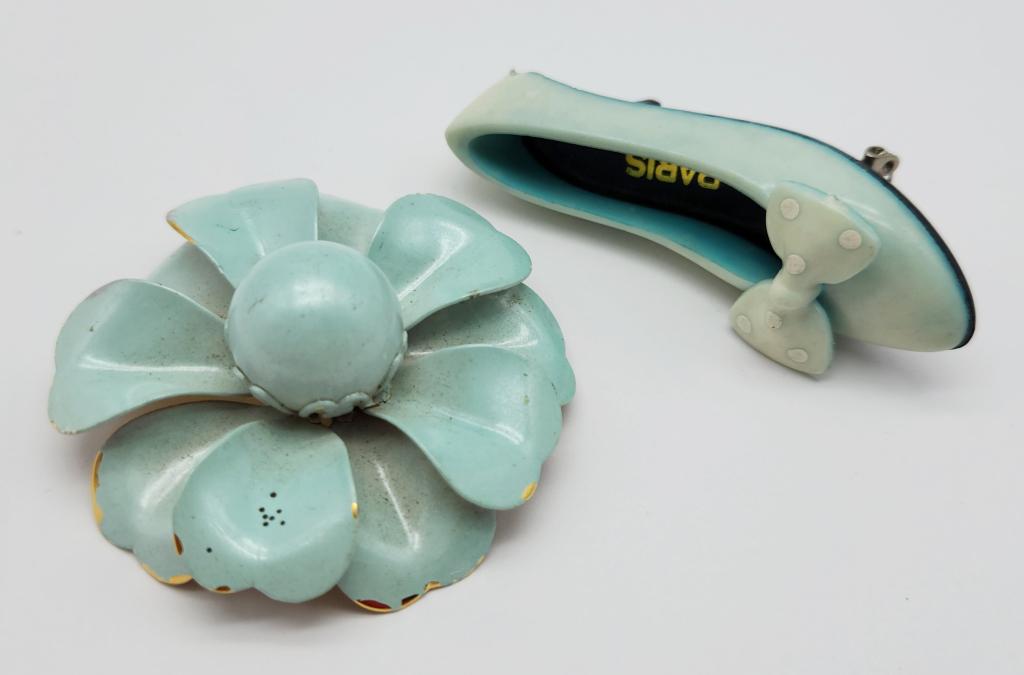 2-VINTAGE BABY BLUE BROOCHES (1)HIGH HEEL: (1)METAL FLOWER