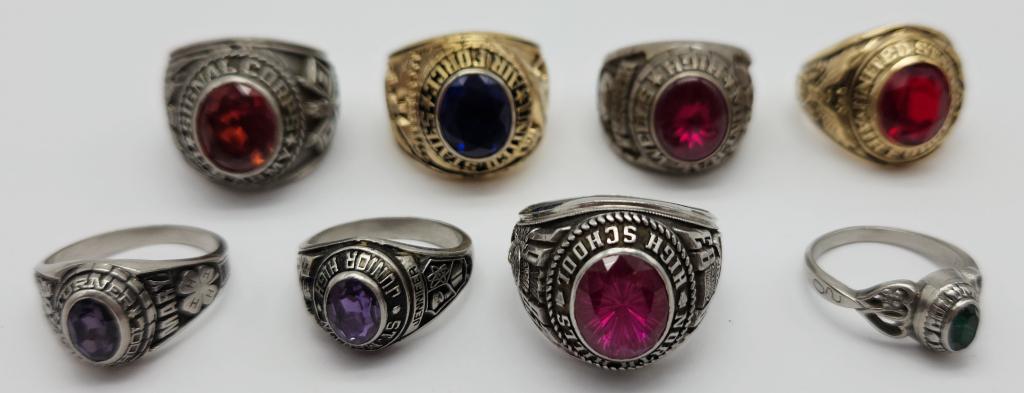 8-MEN'S/WOMAN'S CLASS/ACHIEVEMENT RINGS (1 of 3)