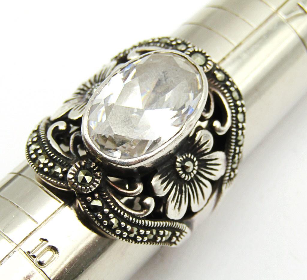 VINTAGE STERLING MARCASITE RING WITH LARGE (1 of 6)