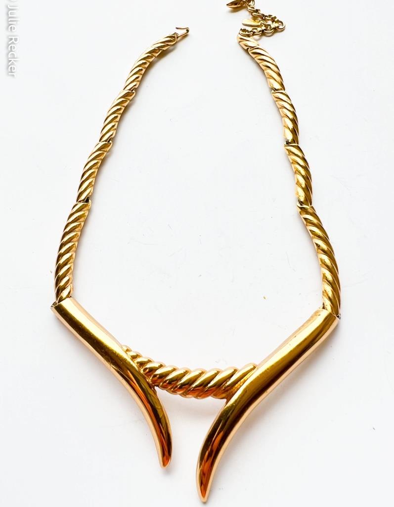 GORGEOUS MONET NECKLACE: GORGEOUS MONET NECKLACE