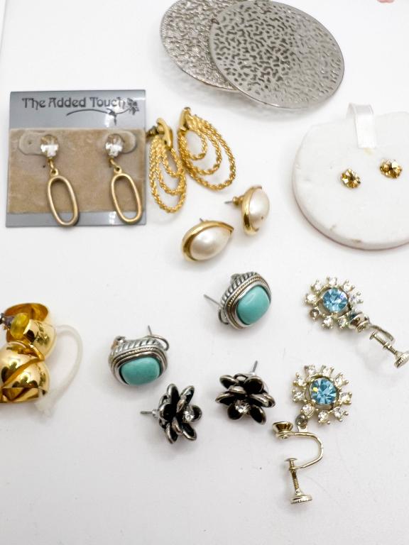 EARRINGS COLLECTION (1 of 1)