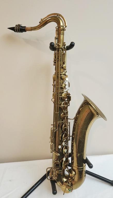 HAMILTON SAXAPHONE #64187 (1 of 6)