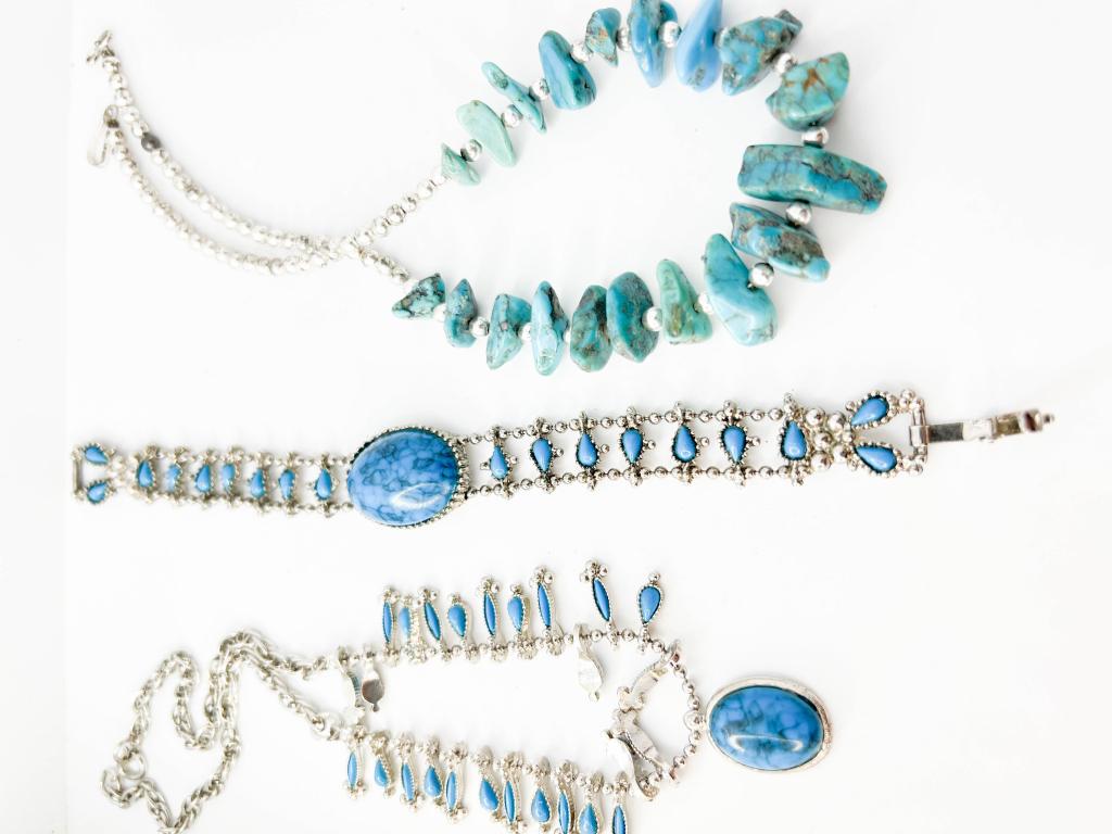 TURQUISE COLOR NECKLACES: TURQUISE COLOR NECKLACES , BRACELET