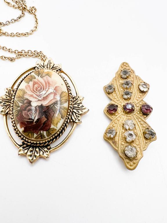 ANTIQUE? BROOCH , CAMEO (1 of 5)