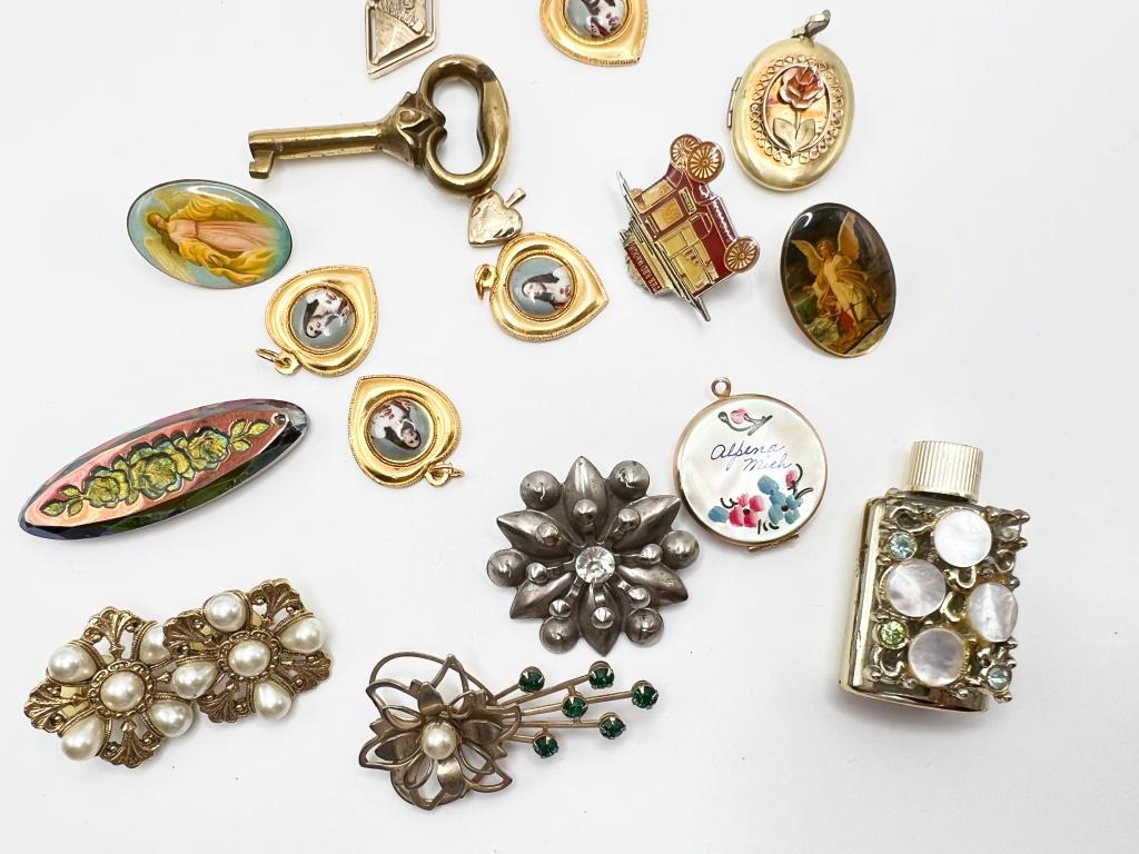 PENDANTS, LOCKETS, EARRINGS +: PENDANTS, LOCKETS, EARRINGS +