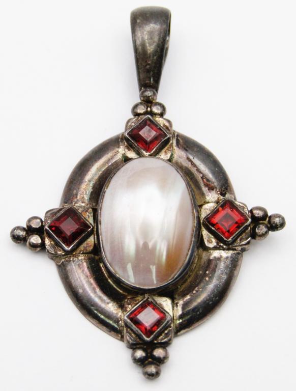 SAJEN STERLING PENDANT WITH PINK CENTER STONE (1 of 5)