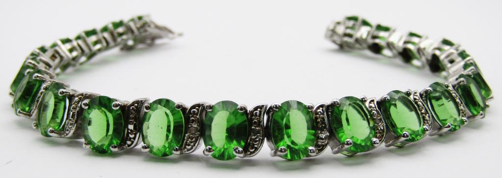 7.5 INCH STERLING FASHION BRACELET WITH GREEN (1 of 6)