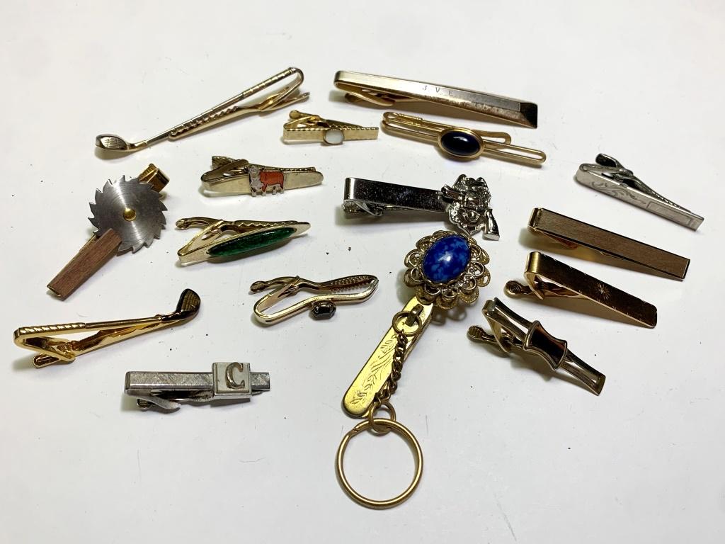 HUGE LOT OF TIE CLIPS (1- ROBBINS ATTLEBORO) (1 of 2)