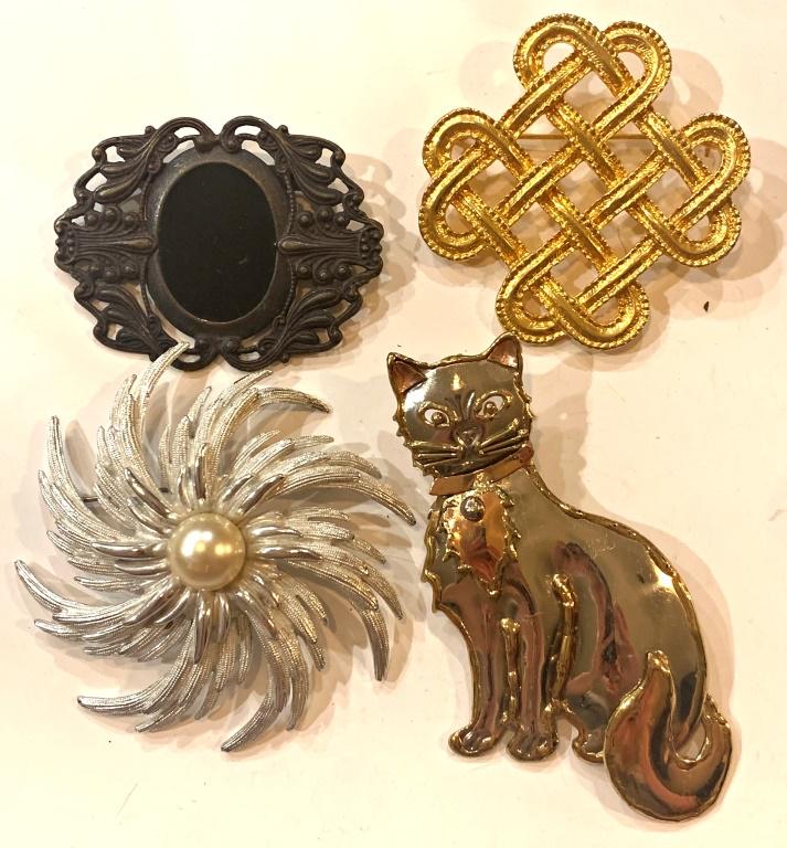 4PC LARGE BROOCH LOT (1 of 2)