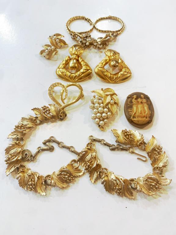 FIX IT LOT! INCL. BEAUTIFUL TRIFARI SET, LISNER &: MORE