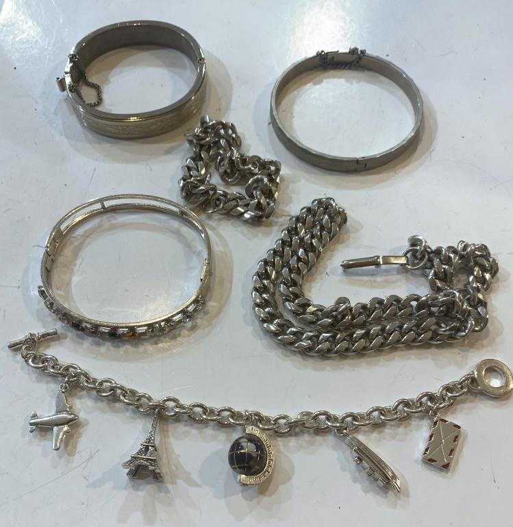 SILVER TONE BRACELETS (1) CHARM: BID TODAY!!!