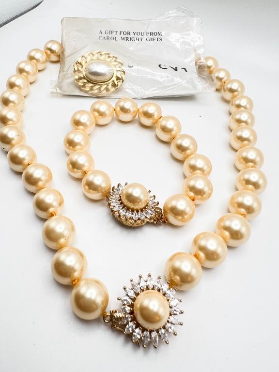 LARGE HEAVY NECKLACE SET (1 of 3)