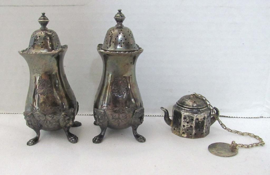 BIRKS Salt & Pepper SHAKERS Made in England (1 of 5)