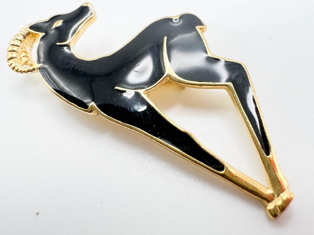 TRIFARI BLACK ENAMEL GOAT: TRIFARI SIGNED BLACK ENAMEL GOAT WITH GOLD TONE HORMS