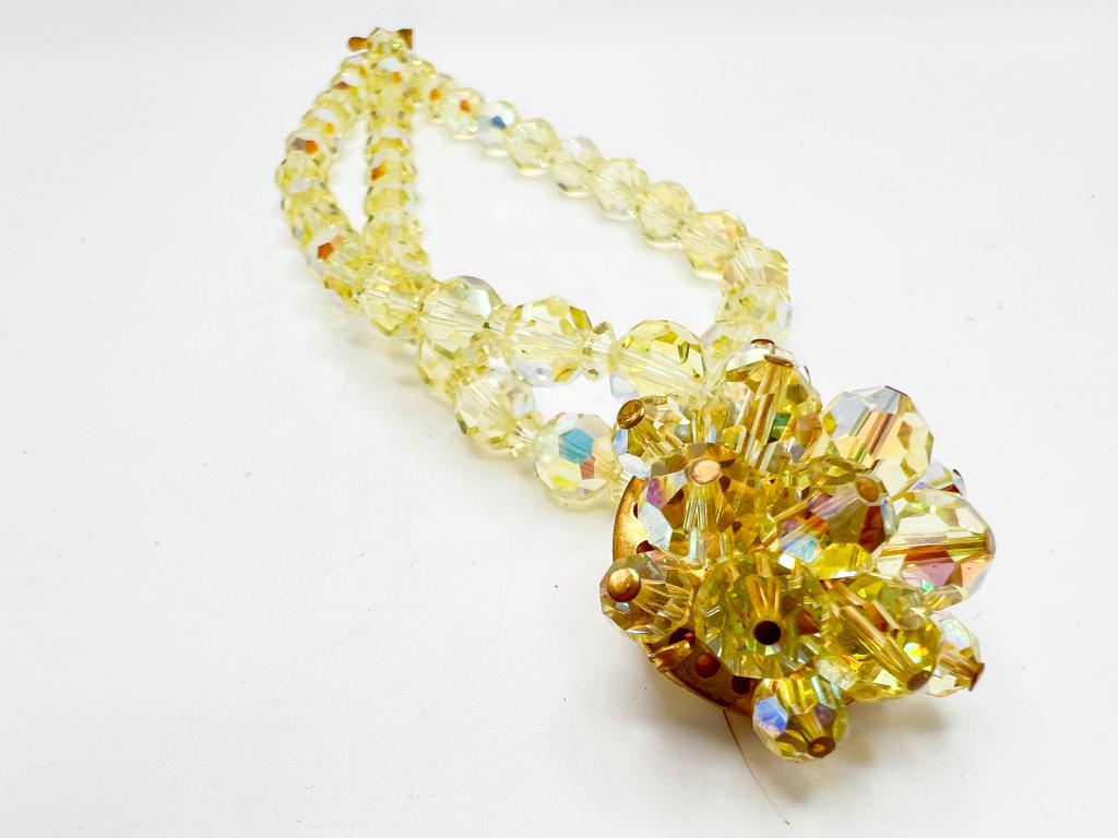LARGE CRYSTAL BRACELET: LARGE CRYSTAL PENDANT BRACELET , SO AWESOME