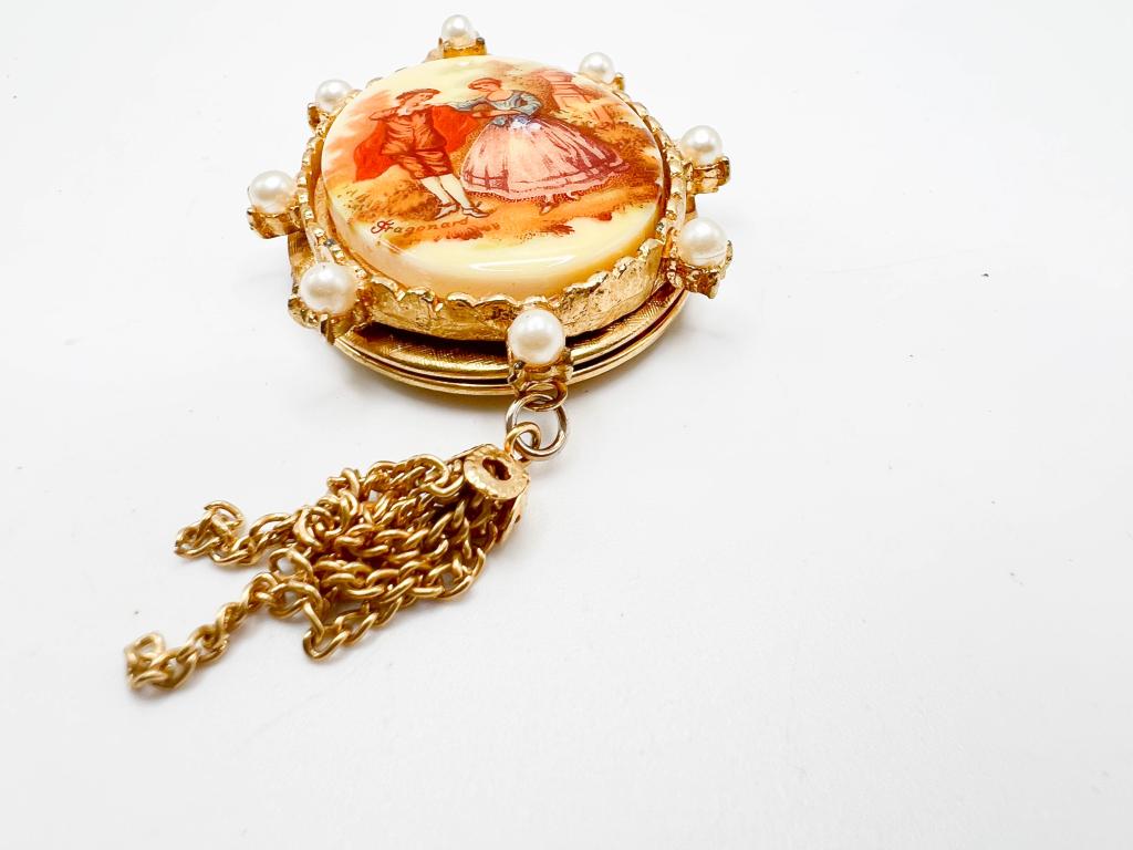 FRAGONARD SIGNED LOCKET: FRAGONARD SIGNED PAINTED LOCKET NECKLACE , WOW !!!