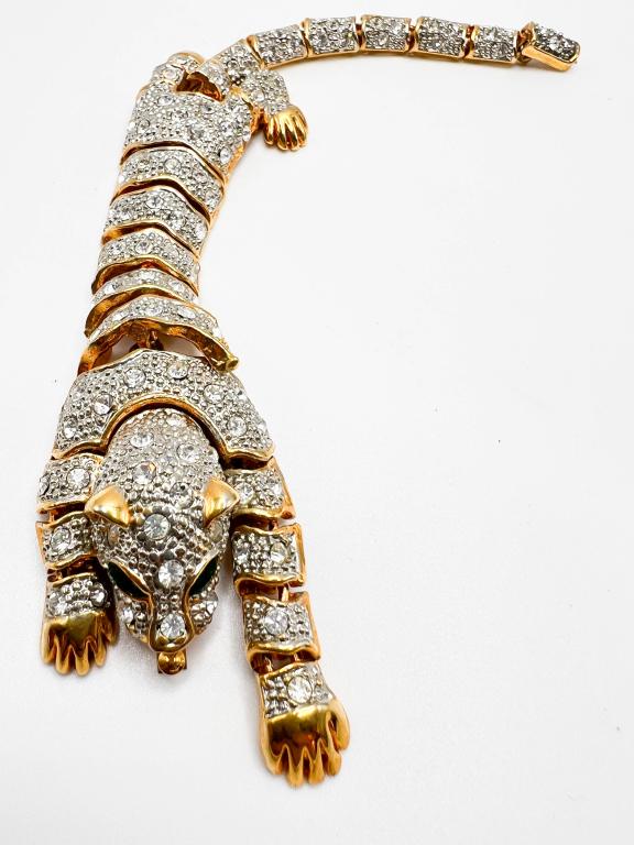 LARGE CAT, LEOPARD JAGUAR BROOCH (1 of 5)