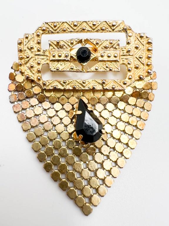 ANTIQUE GOLD FOIL DANGLE BROOCH (1 of 4)