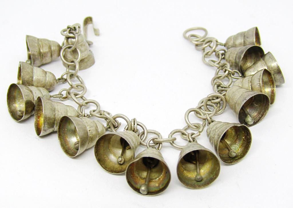"ASM" stamped STERLING BELL CHARM BRACELET: VINTAGE DESIGN 6" LONG ( 10 dwt)