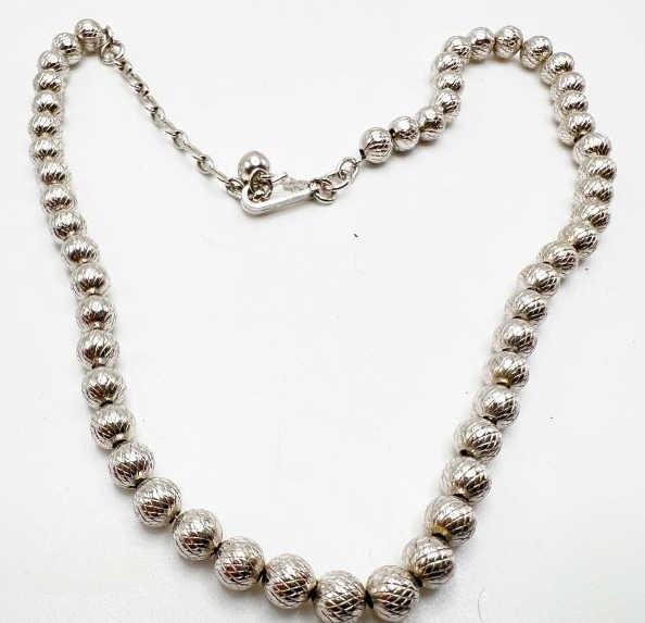 BEAUTIFUL TRIFARI NECKLACE: VINTAGE TRIFARI BEAD NECKLACE IN SILVER TONES
