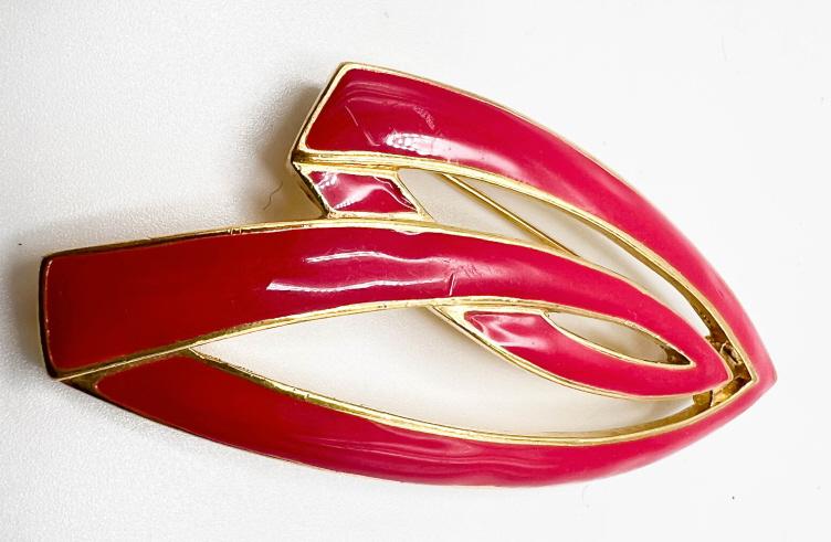 LARGE TRIFARI BROOCH: LARGE TRIFARI PINK BROOCH