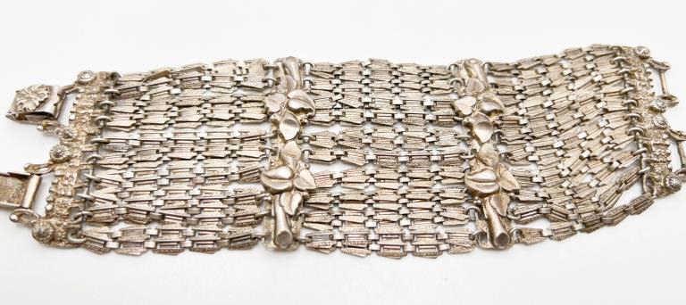 WIDE DOUBLE CLASP VTG BRACELET- UNIQUE (1 of 2)