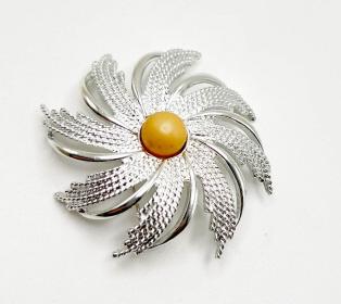 SARAH COVENTRY BROOCH (1 of 2)