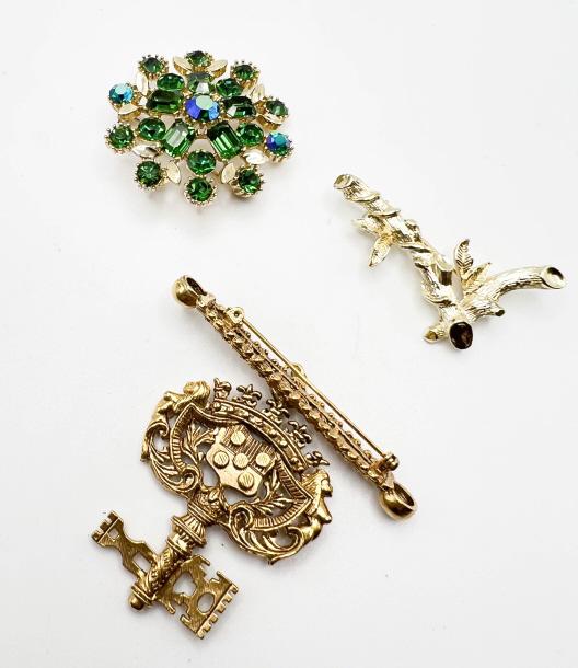 BROOCH TRIO- 1 GREEN STONE, KEY SHAPE+ (1 of 3)